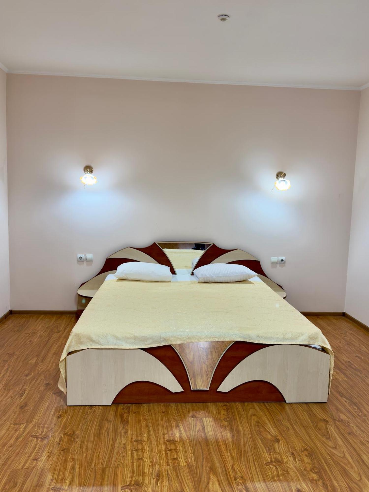 Villa Arus Kiszyniów Zewnętrze zdjęcie