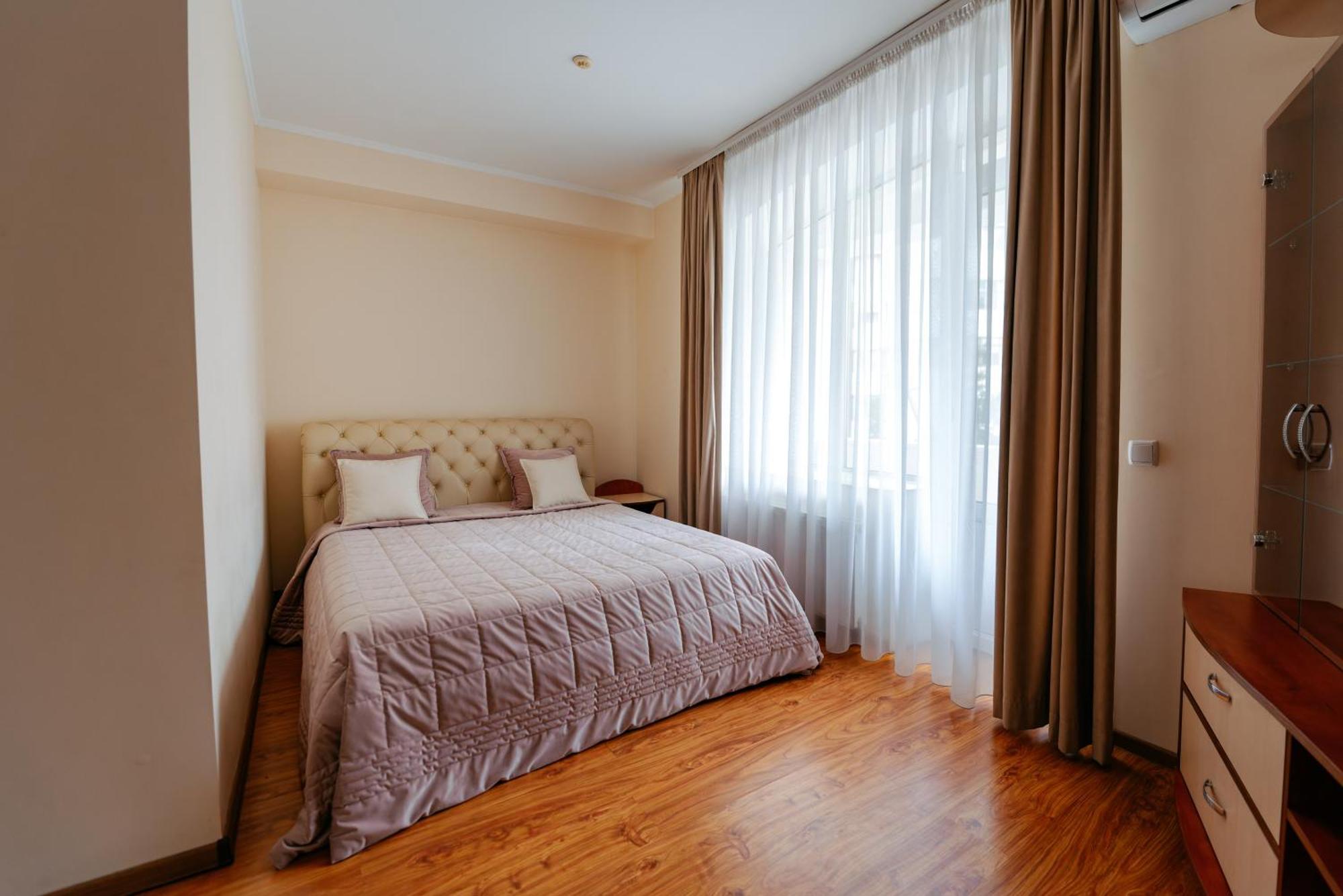 Villa Arus Kiszyniów Zewnętrze zdjęcie