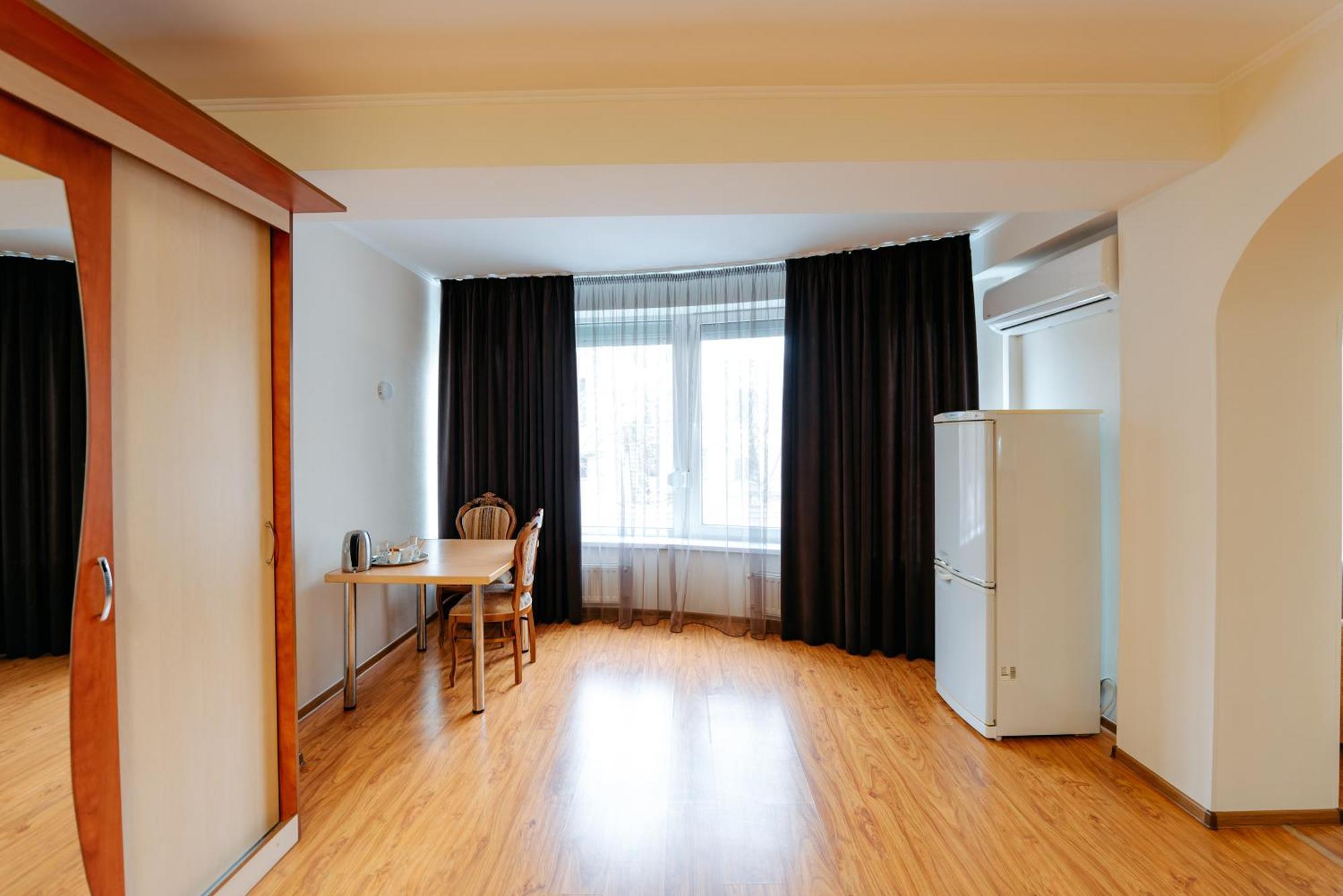 Villa Arus Kiszyniów Zewnętrze zdjęcie