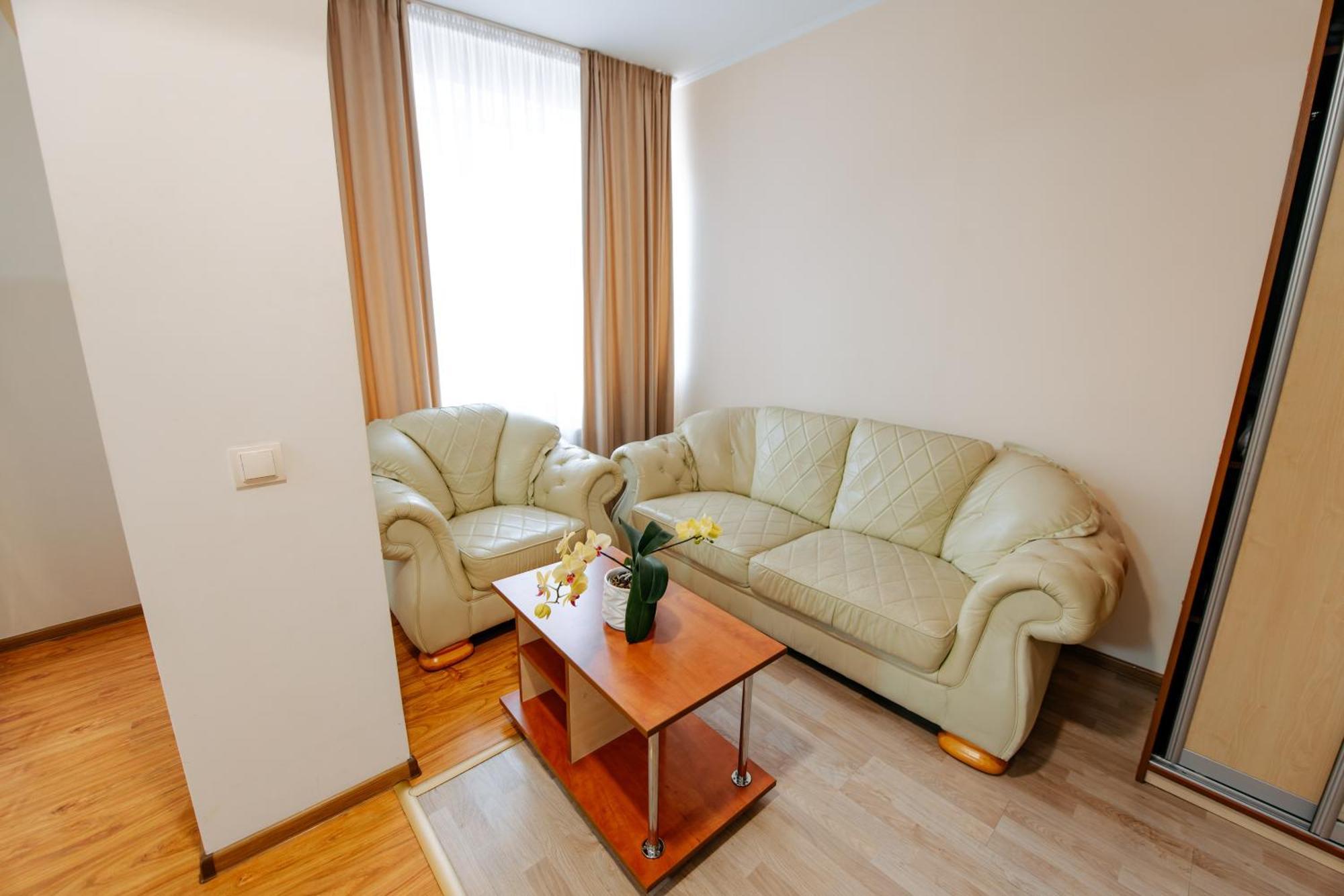 Villa Arus Kiszyniów Zewnętrze zdjęcie